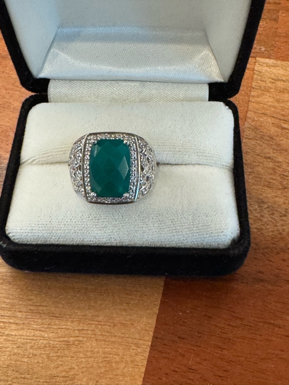 Sterling Silver 925 Emerald Green Cushion Statement Ring - Women Jewelry Size 7